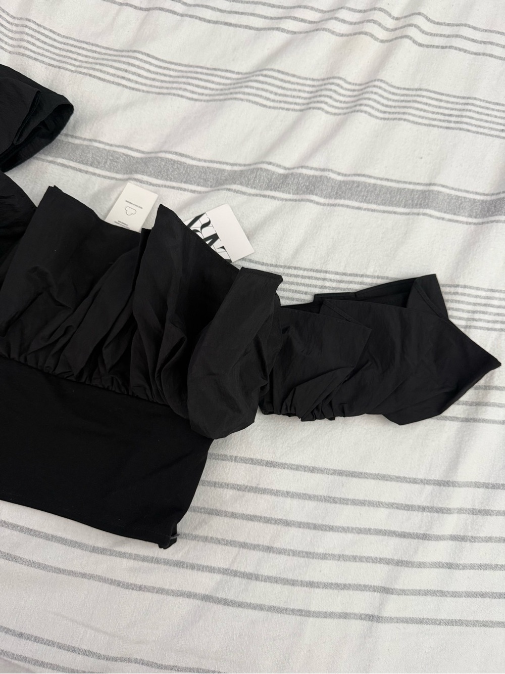 Zara Off-Shoulder Ruffle Crop Top - Picture 7 of 7